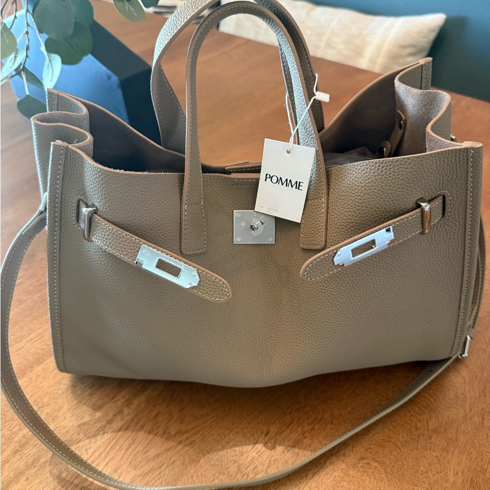 Green Pomme Handbag! - Picture 3 of 3
